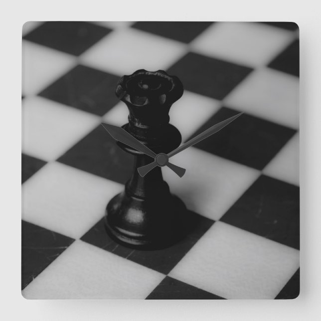 Chess queen square wall clock (Front)