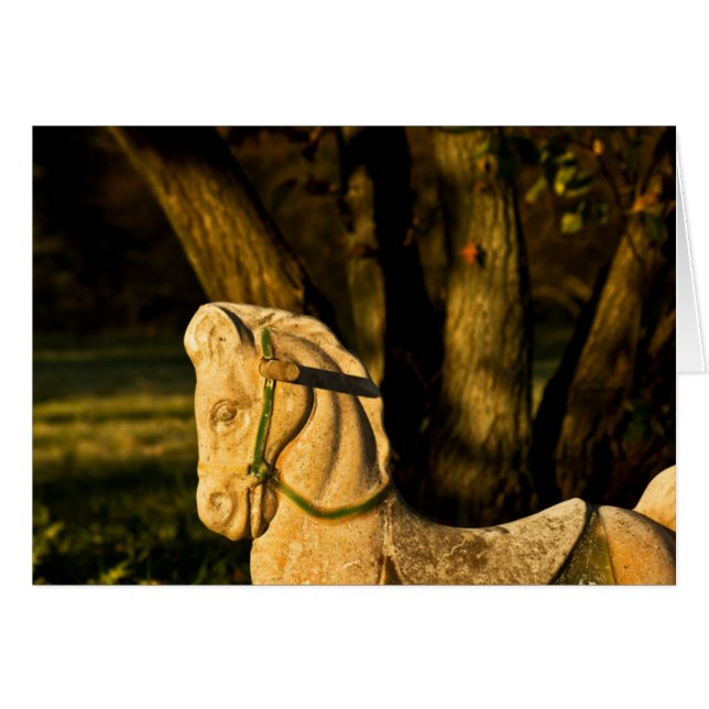 Chestnut Horse (Front Horizontal)