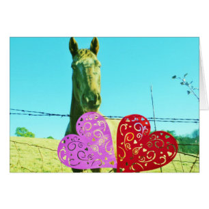 Cheval blond et Coeurs rose et rouge