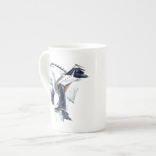Cheval de dressage de tasse de porcelaine tendre