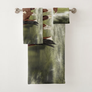 Cheval de peinture Tobiano blanc et baie Imprimer