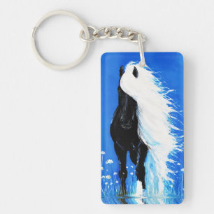 Cheval noir à crinière blanche marchant sur l'eau