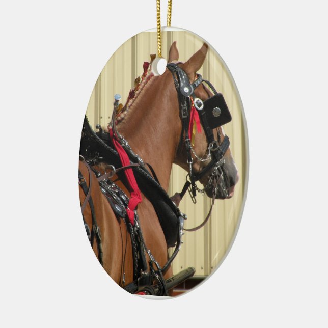 Chevaux belges dans le harnais - ornement (Gauche)