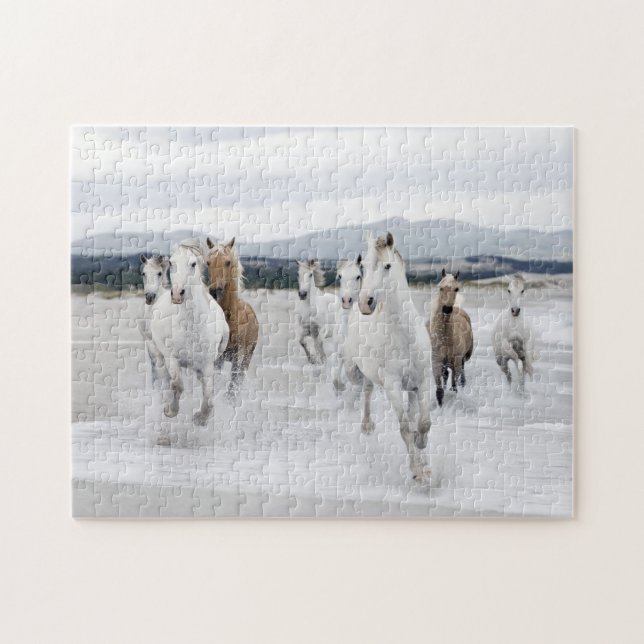 Chevaux courir sur la plage Jigsaw Puzzle (Horizontal)