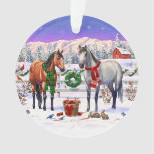 Chevaux de Noël en neige