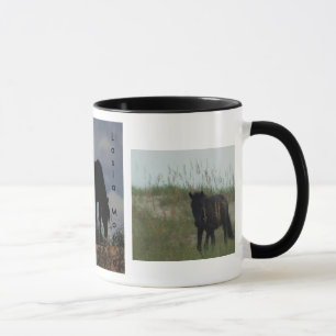 Chevaux sauvages de la tasse externe de banques