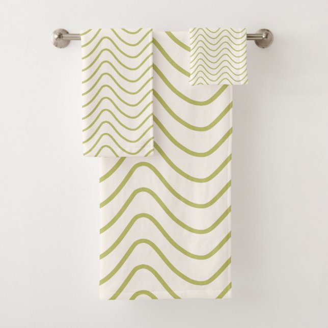 Chevron Pattern Lime Green on Cream White Zigzag Bath Towel Set (Insitu)