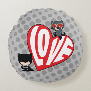 Chibi Catwoman Pounce on Batman Round Pillow