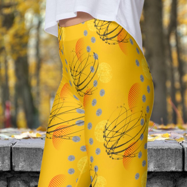 Chic Amber Orange Atomic Vortex Pattern Leggings (Amber Orange Atomic Vortex Leggings)