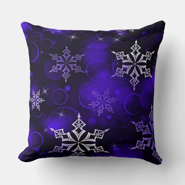 Chic Amethyst Purple Snowflake Motif Throw Pillow (Front)