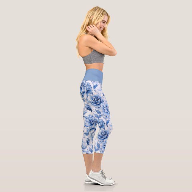 Chic Blue Toile de Jouy Capri Leggings (Right)