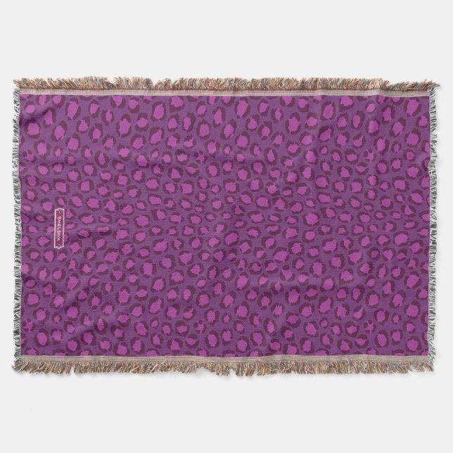 Chic bold purple white cheetah print pattern throw blanket (Front)
