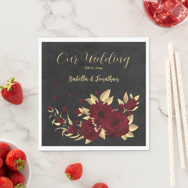 Chic burgundy and gold black  napkin (Insitu)