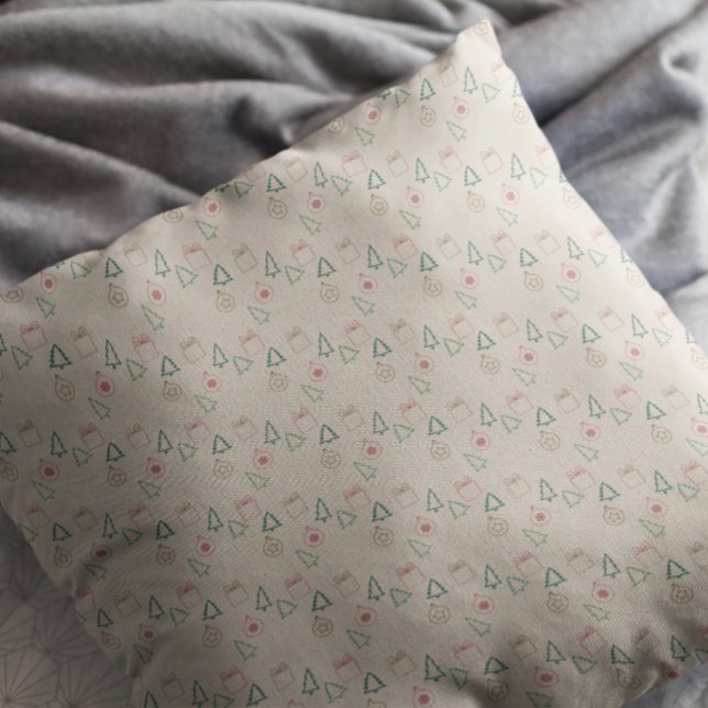 Chic Christmas Throw Pillow (Creator Uploaded)