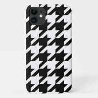chic geometric black and white houndstooth pattern