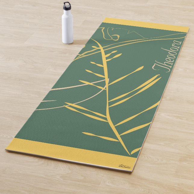 Chic Gold Leaf Green Background Yoga Mat (In Situ)