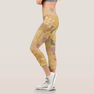 Chic Gold Leaf Violet Floral Background Capri Leggings