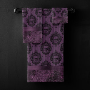 Chic gothique pourpre Aubergine et crâne noir