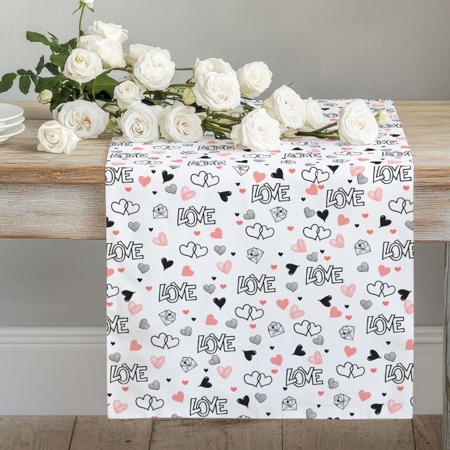 Chic Love Lettering Pink Black Heart Table Runner (Chic Love Lettering Pink Black Heart Table Runner)
