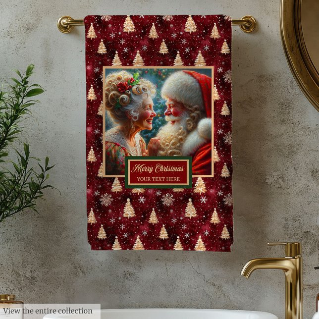 Chic M. et Mme Claus Serviette de bain rouge or (Chic Mr. and Mrs. Claus Red Gold Bath Towel)