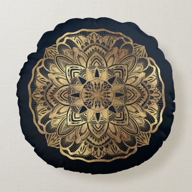 Chic Modern Navy Blue Gold Mandala Round Pillow (Front)