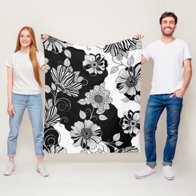 Chic Monochrome Floral Luxury Pattern (4) Fleece Blanket (In Situ)