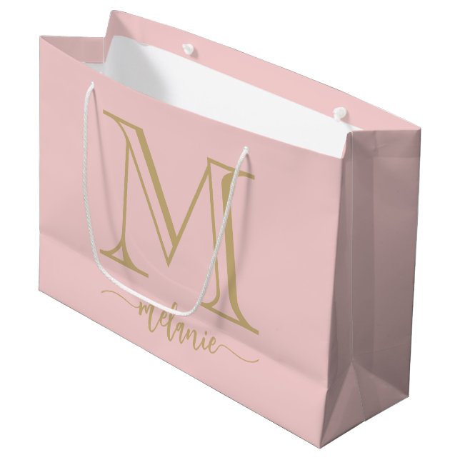 Chic Monogram Blush Rose Gold Grand sac cadeau (Devant Angle)