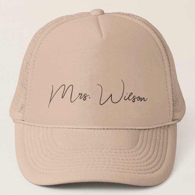 Chic Mr or Mrs last name embroidered baseball cap (Front)