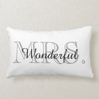 CHIC PILLOW_"MRS. WONDERFUL" LUMBAR PILLOW
