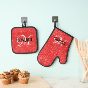 Chic red glitter script monogram name oven mitt & pot holder set