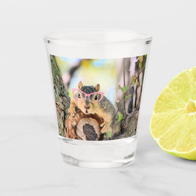 Chic squirrel shot glass (Front)