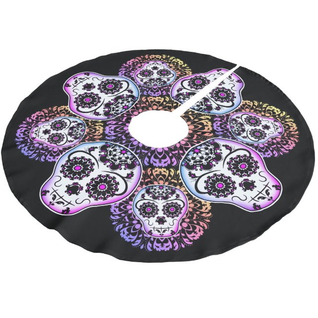 Chic sugar skull brushed polyester tree skirt (Angled)