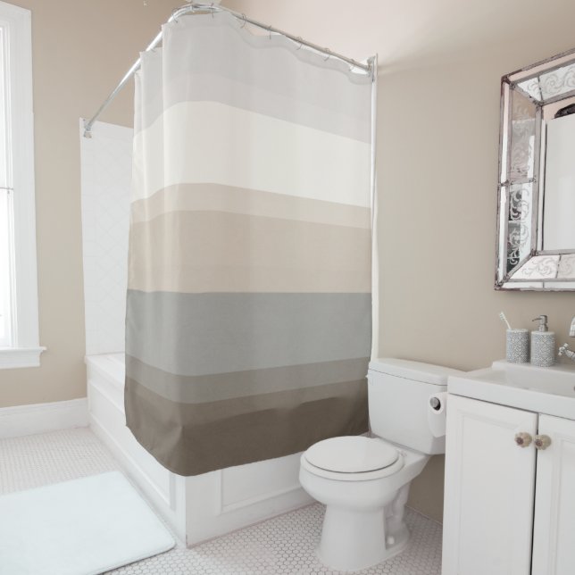 Chic Taupe, crème et rideau de douche rayé gris (En situation)
