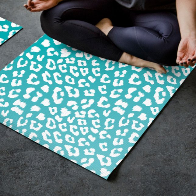 Chic White Leopard Spots on Turquoise Yoga Mat (Creator Uploaded)