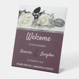 Chic White Rose's Wedding  Pedestal Sign