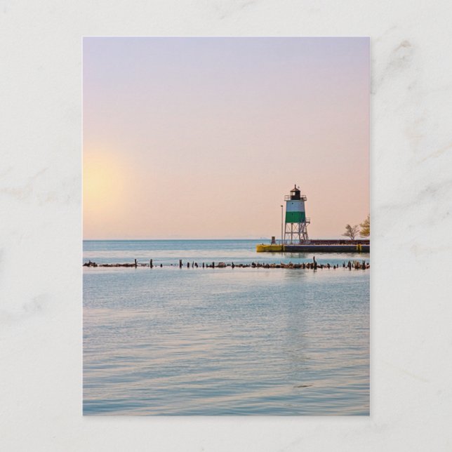 Chicago Harbour Southeast Lighthouse Postcard (Front)