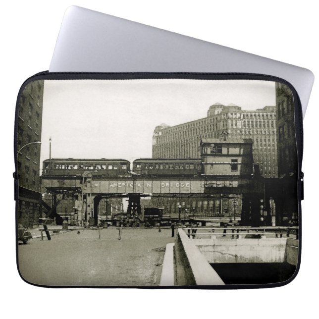 CHICAGO MERCHANDISE MART TROLLEY TRAIN WATERCOLOR LAPTOP SLEEVE (Front)