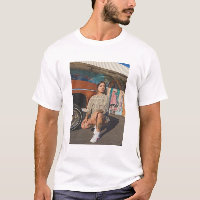 Chicana culture T-Shirt (Front)