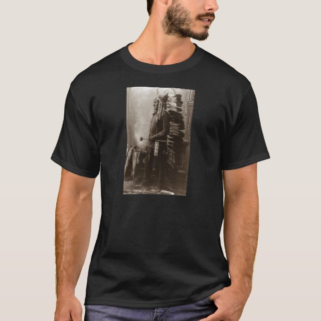 Chief Sitting Bull - Vintage T-Shirt (Front)