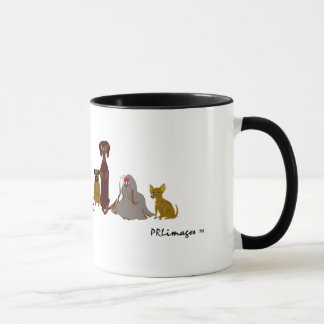 Chienchiens dans une tasse de rangée