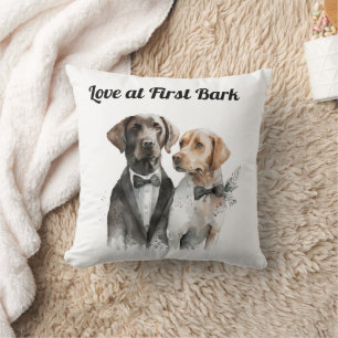 Chiens Mariages mignons Épouse et Coussin de chamb