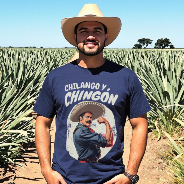 Chilango y Chingón Mexicano Spanish Retro T-Shirt (Chilango y Chingón Mexicano Spanish Retro T-Shirt.)