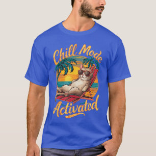 chill mode activated cat with glasses on beach men T-Shirt
