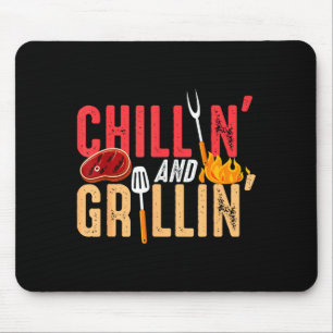 Chillin and grillin barbecue party mouse pad