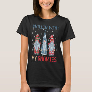 Chillin' With My Gnomies God Jul  Funny Christmas  T-Shirt