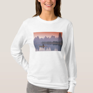 China, Li River. Single cormorant fisherman. T-Shirt