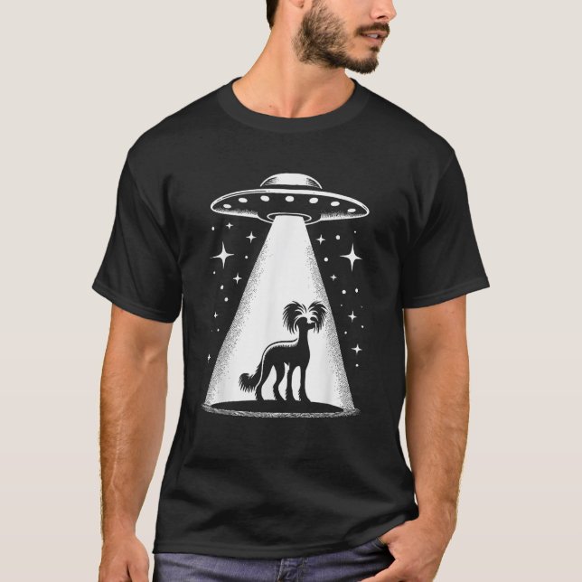Chinese Crested Mom Dad Dog Funny Alien UFO Men Wo T-Shirt (Front)