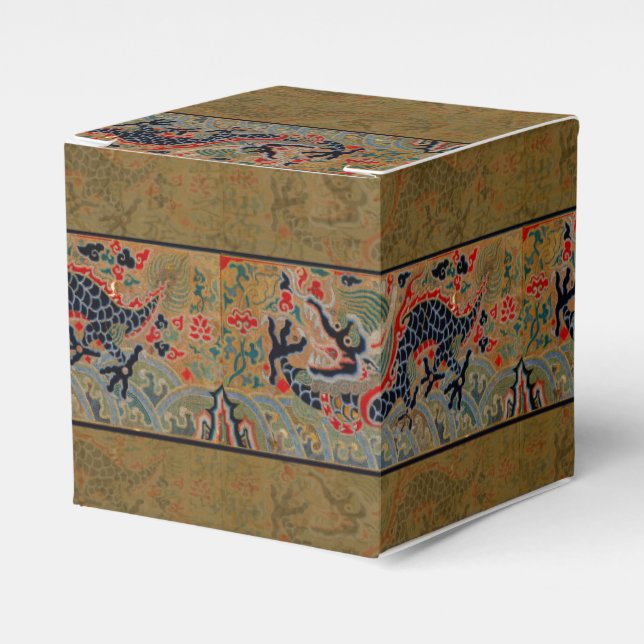Chinese Dragon Symbol Antique Asian Favor Box (Front Side)