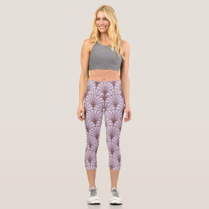 Chinese Traditional: Retro Pattern Background. Capri Leggings