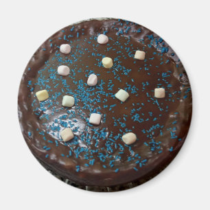Chocolate cake magnet
